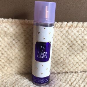 Ariana Grande ARI Scent